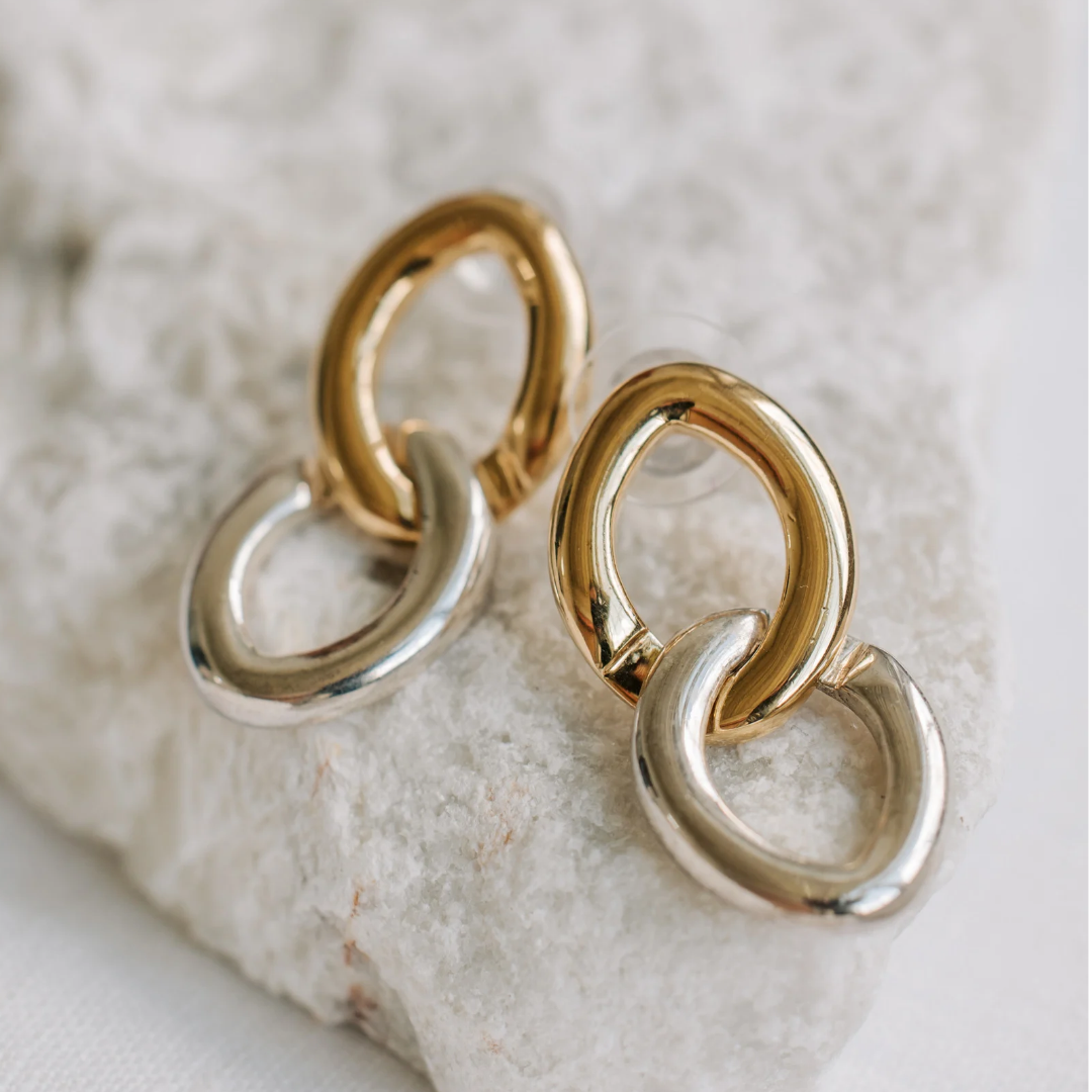 Luxe Gold Hoop Earrings - Image 2